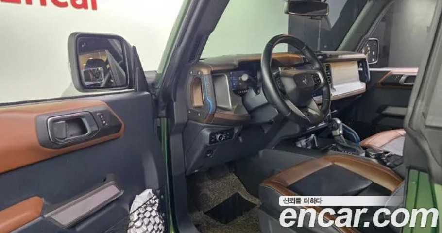 Ford Bronco 
