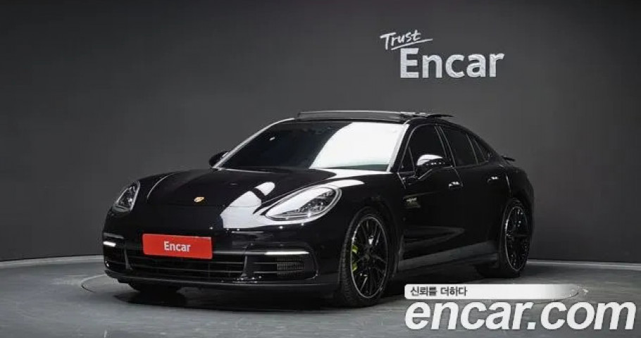 Porsche Panamera 