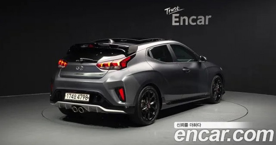 Hyundai Veloster 