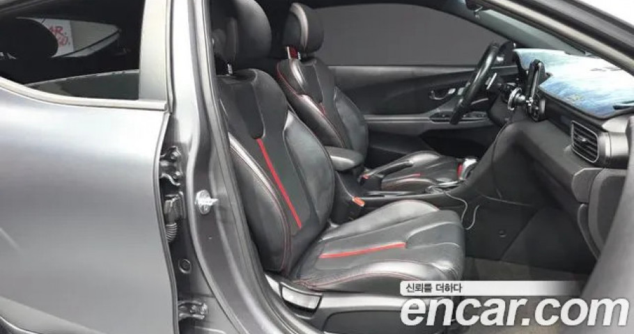 Hyundai Veloster 