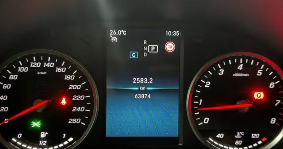 Mercedes-Benz C-Class 