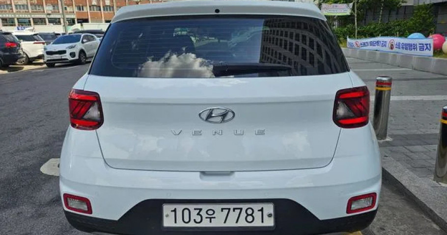 Hyundai Venue 