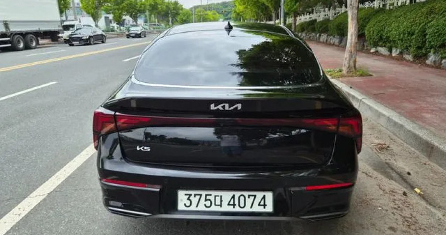 Kia K5 