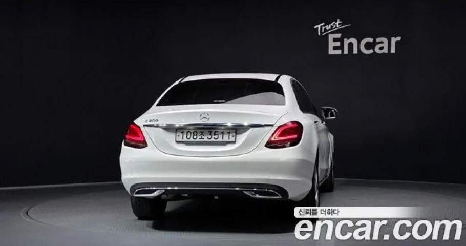 Mercedes-Benz C-Class 
