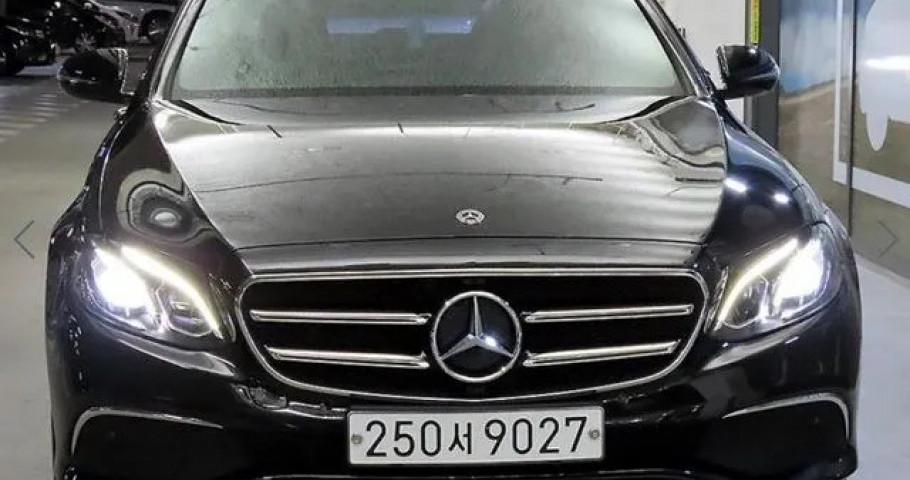 Mercedes-Benz E-Class 