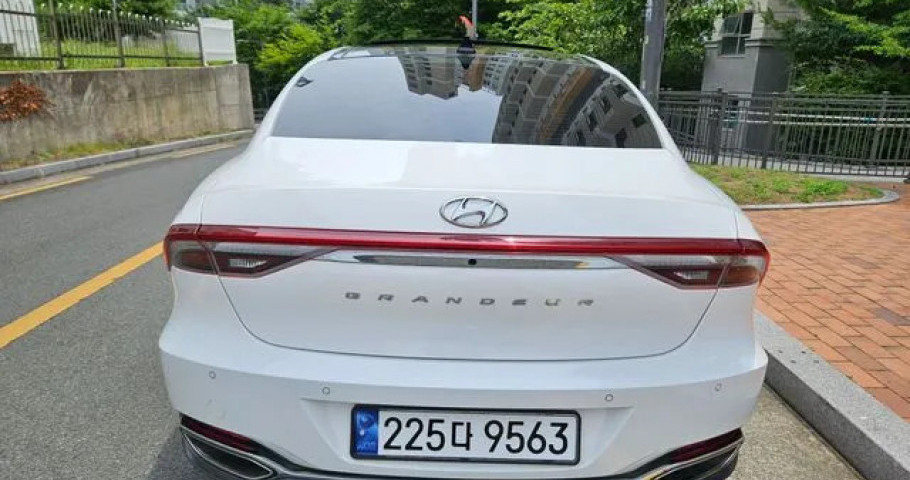 Hyundai Grandeur 