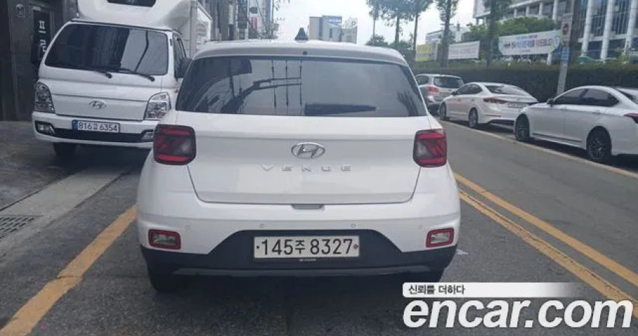 Hyundai Venue 