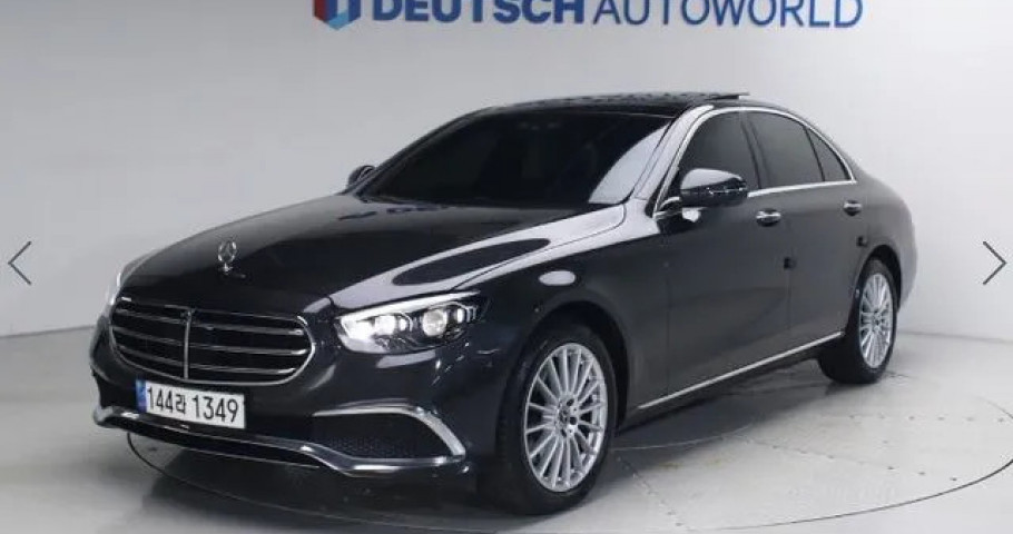 Mercedes-Benz E-Class 