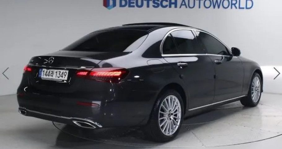 Mercedes-Benz E-Class 
