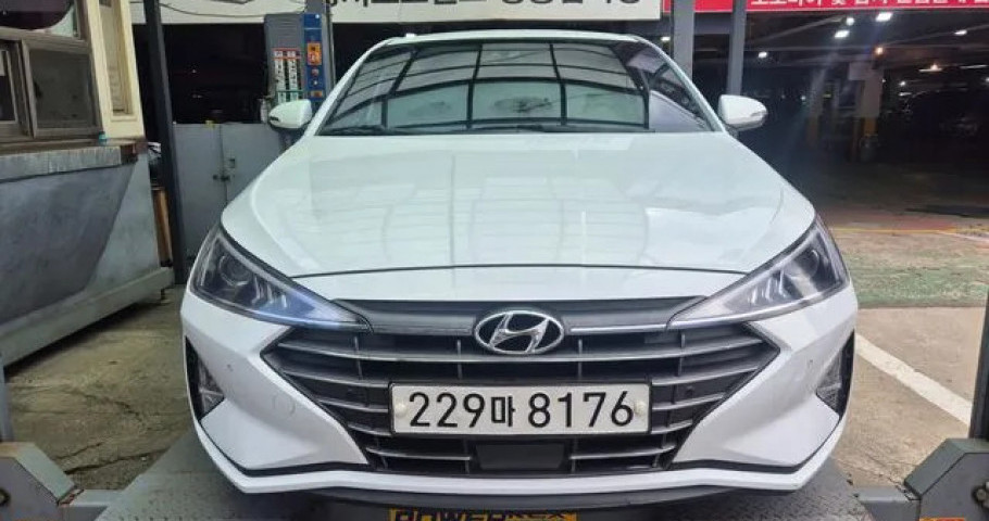 Hyundai Avante (Elantra) 
