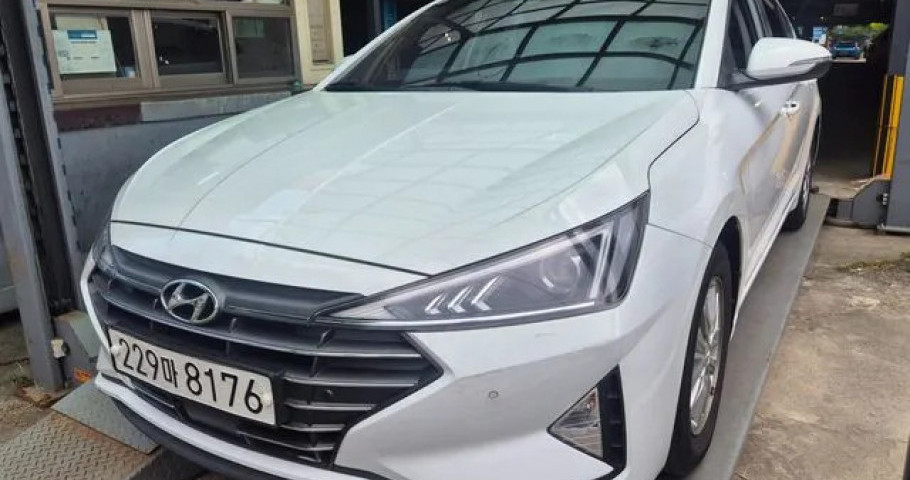 Hyundai Avante (Elantra) 