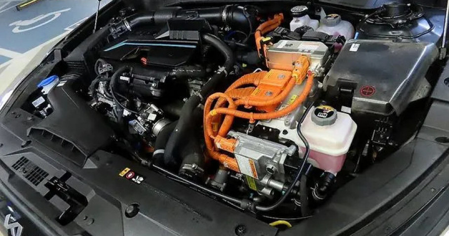 Kia K8 