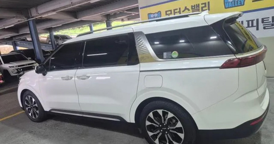 Kia Carnival 