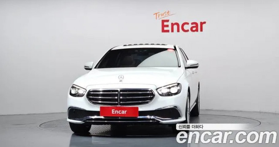 Mercedes-Benz E-Class 
