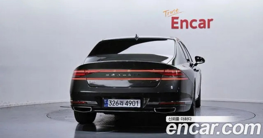 Genesis G90 