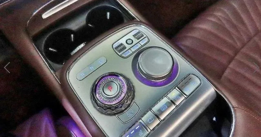 Genesis G90 