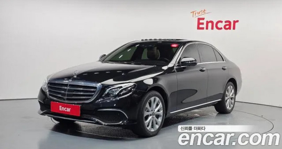 Mercedes-Benz E-Class 
