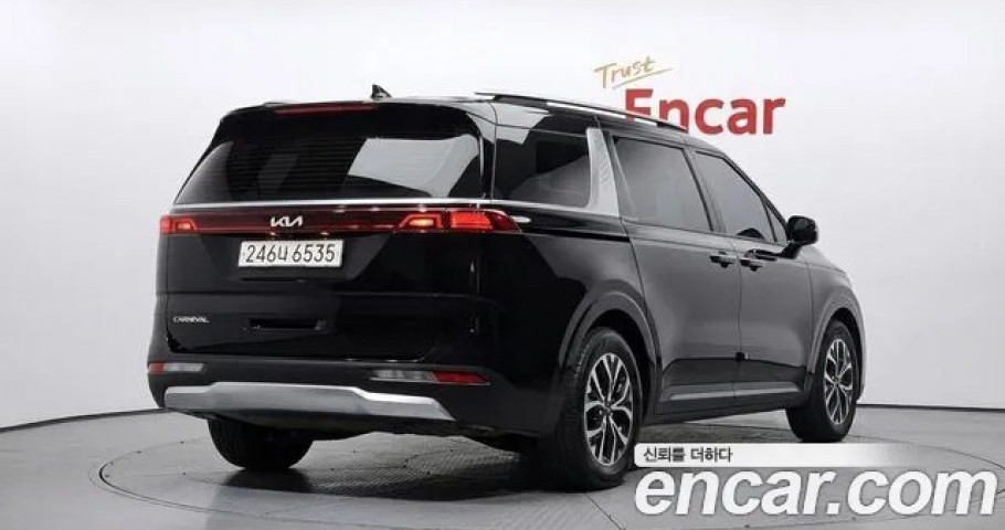Kia Carnival 