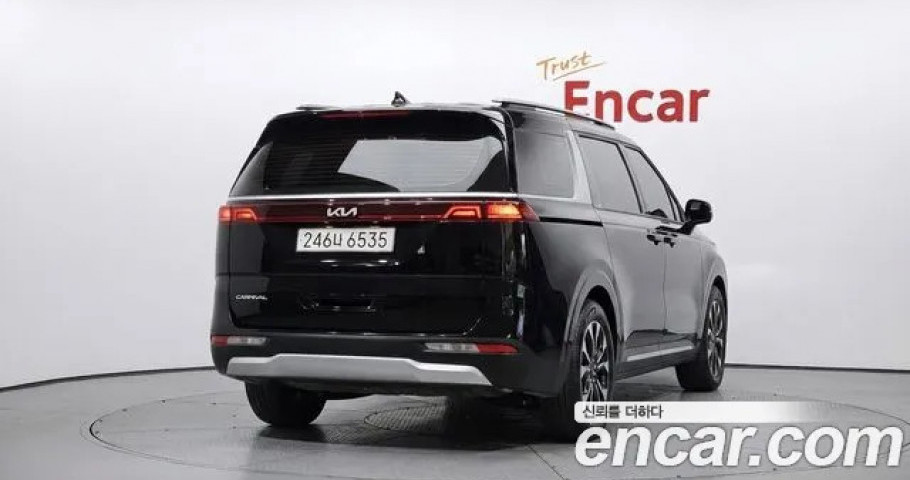 Kia Carnival 