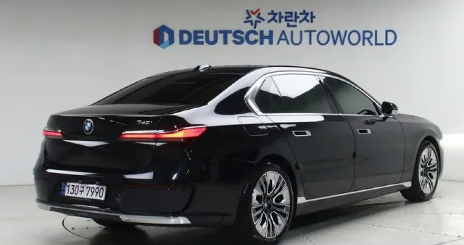 Bmw 7-Series 