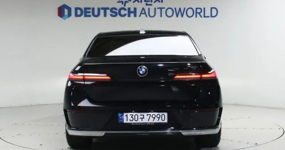 Bmw 7-Series 