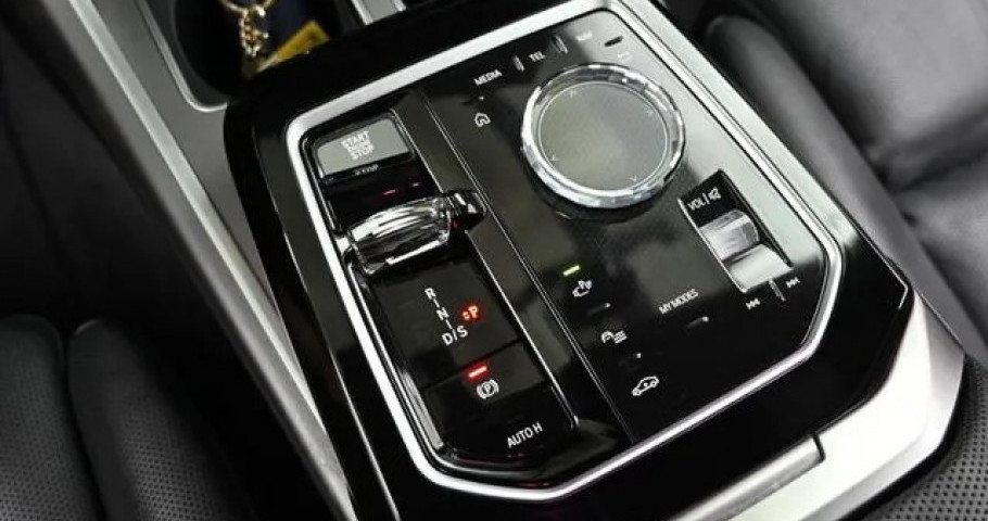 Bmw 7-Series 