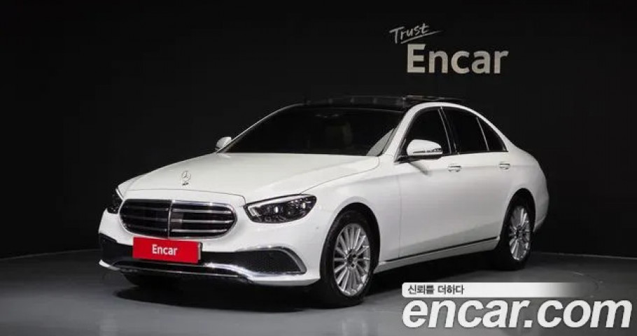 Mercedes-Benz E-Class 