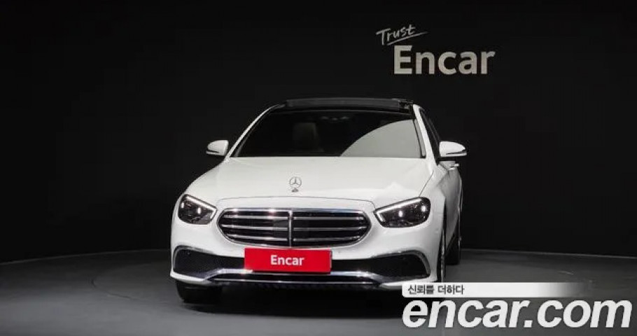 Mercedes-Benz E-Class 