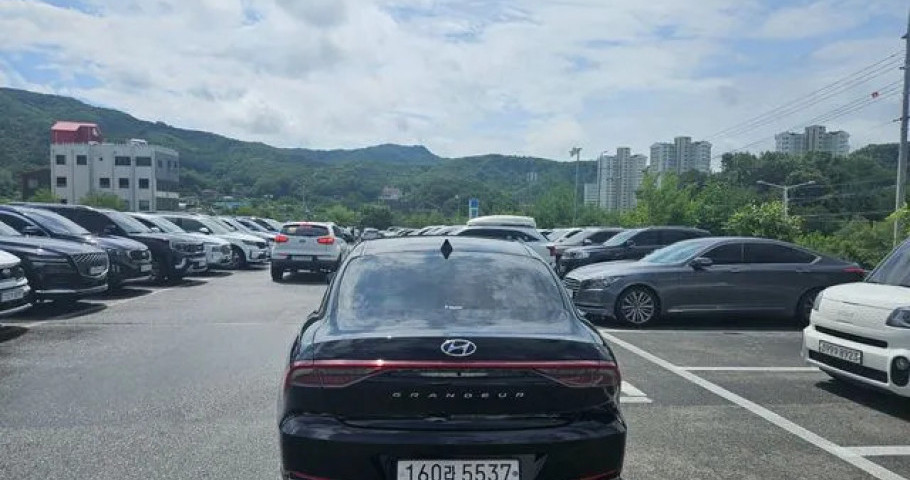 Hyundai Grandeur 