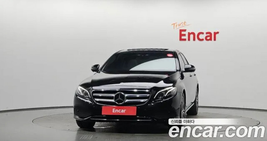 Mercedes-Benz E-Class 