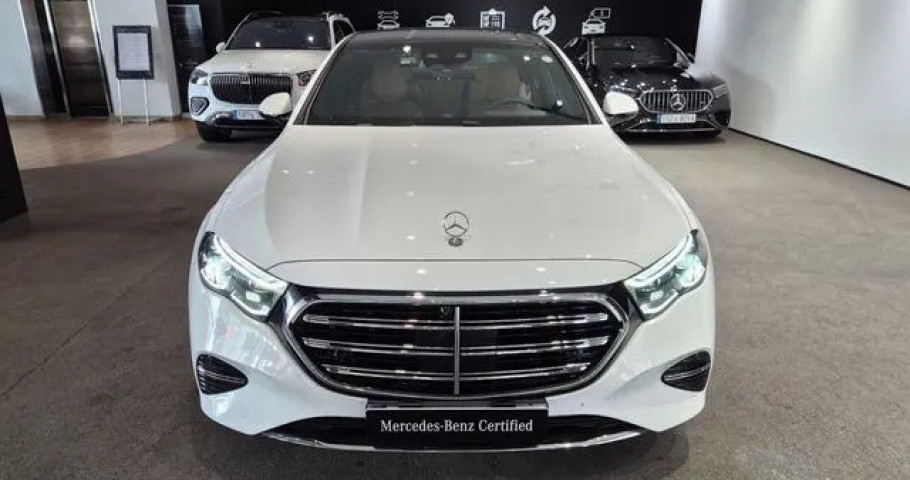 Mercedes-Benz E-Class 