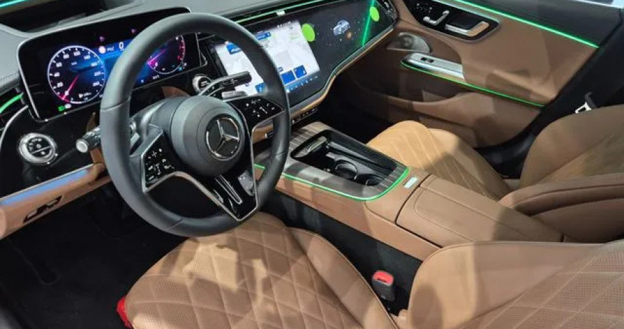 Mercedes-Benz E-Class 