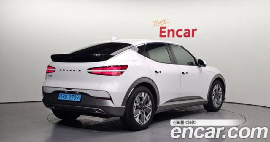 Genesis Gv60 