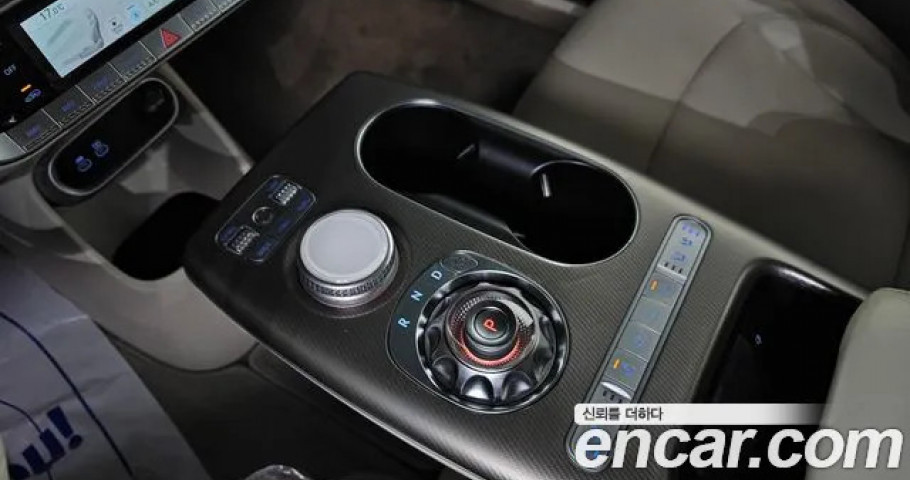 Genesis Gv60 