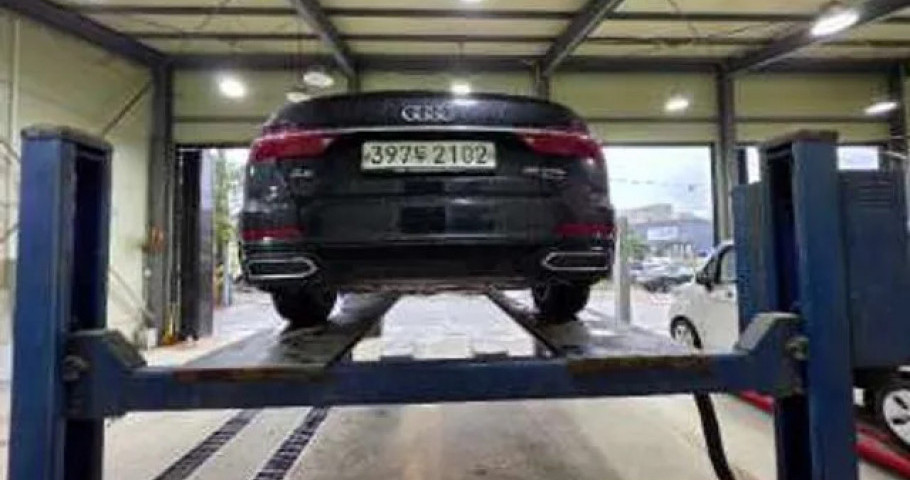 Audi A6 