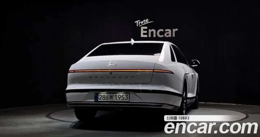 Hyundai Grandeur 