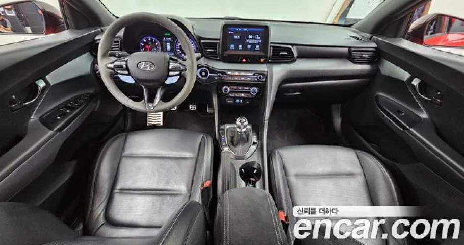 Hyundai Veloster 