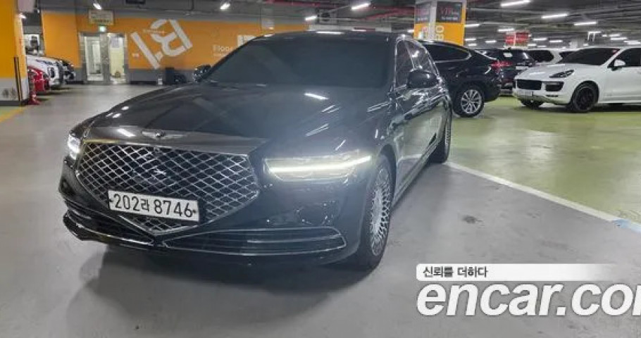 Genesis G90 