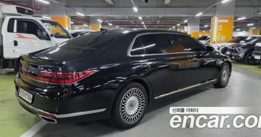 Genesis G90 