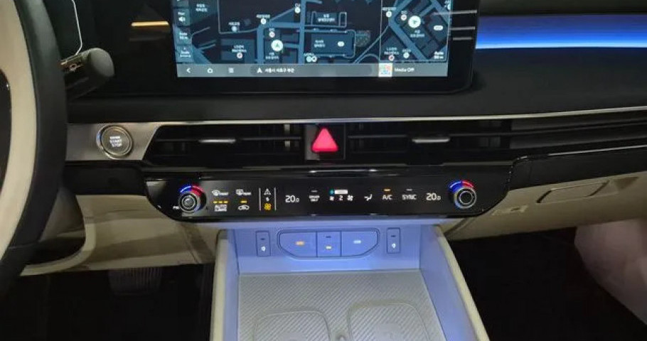 Kia K8 