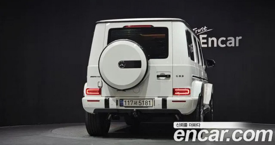 Mercedes-Benz G-Class 