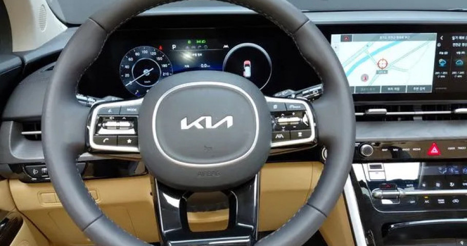 Kia Carnival 