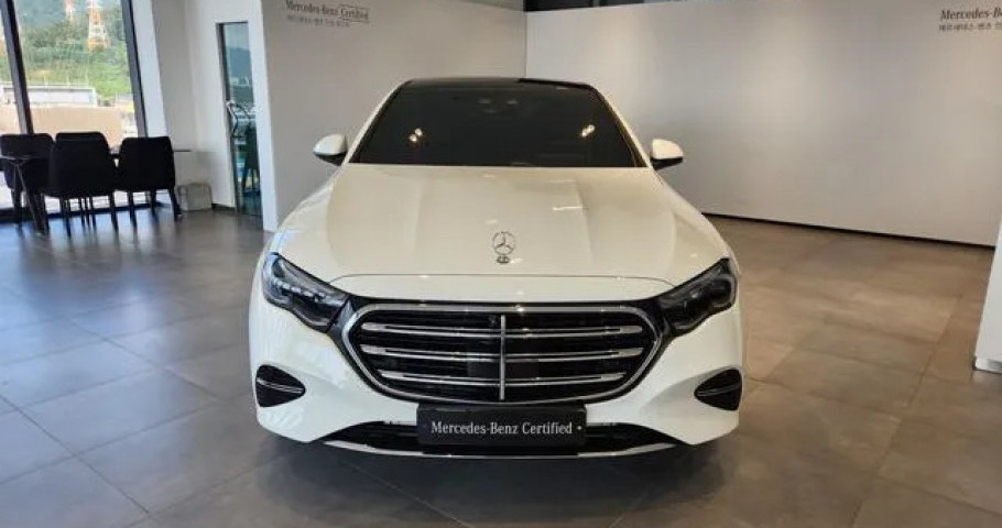 Mercedes-Benz E-Class 