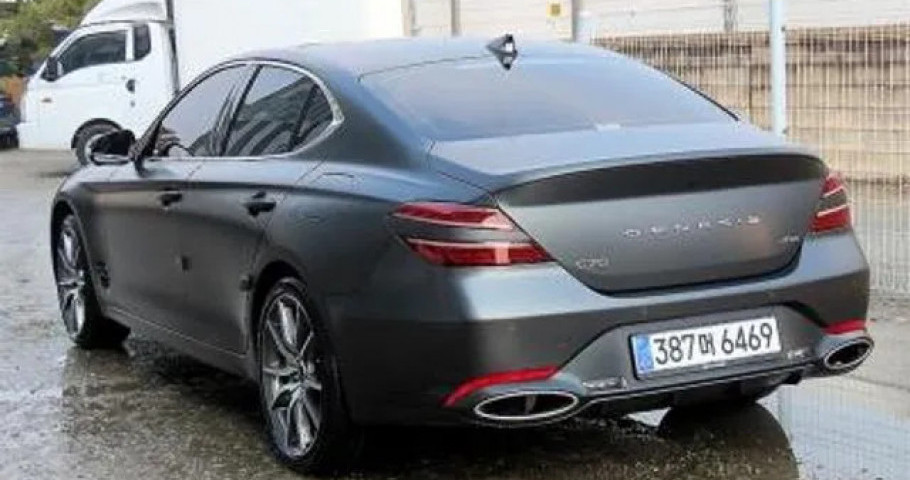 Genesis G70 