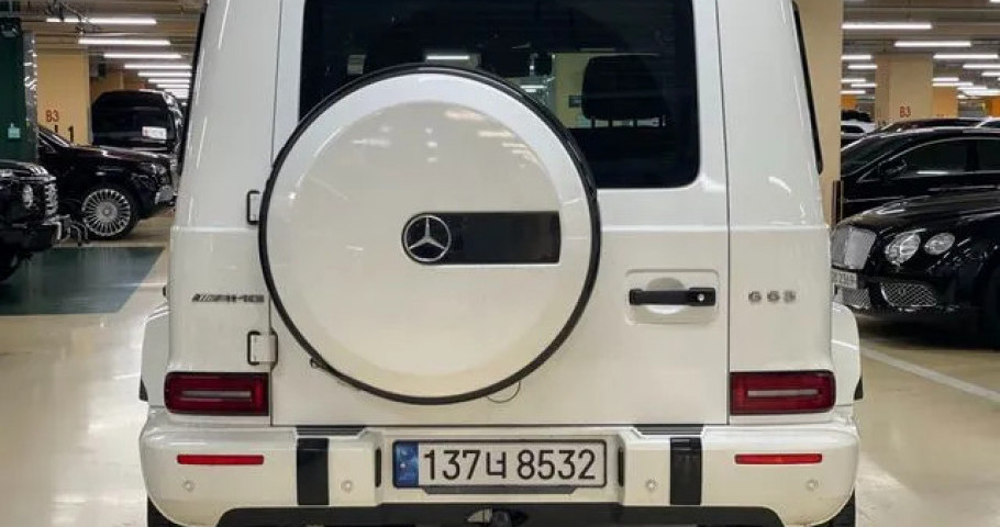 Mercedes-Benz G-Class 