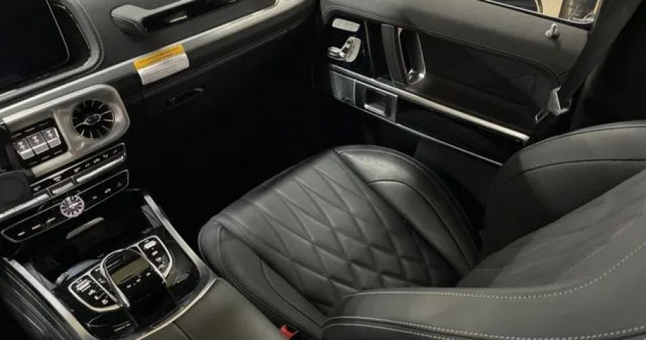 Mercedes-Benz G-Class 