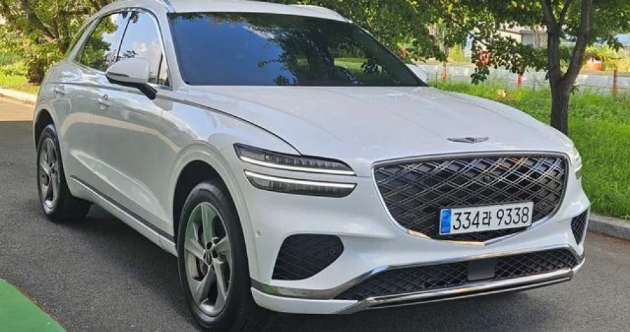 Genesis Gv70 