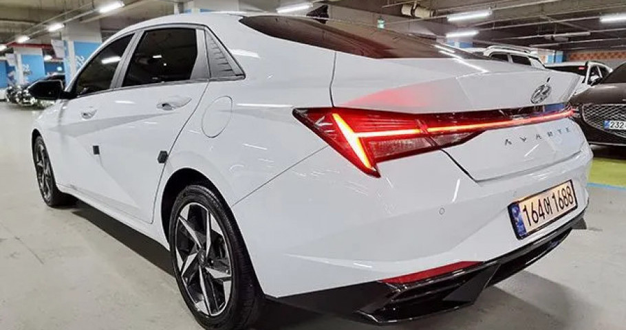 Hyundai Avante (Elantra) 