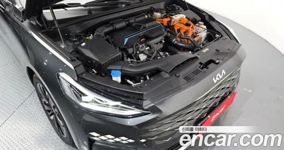 Kia K8 
