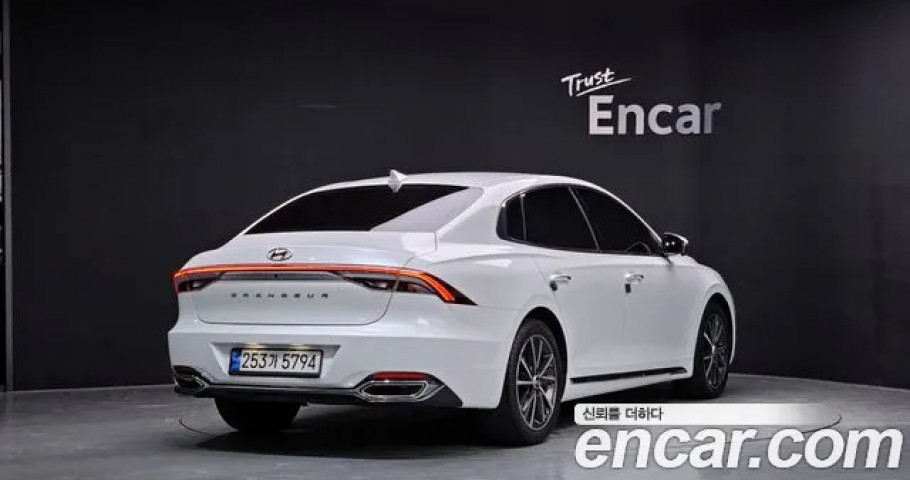 Hyundai Grandeur 